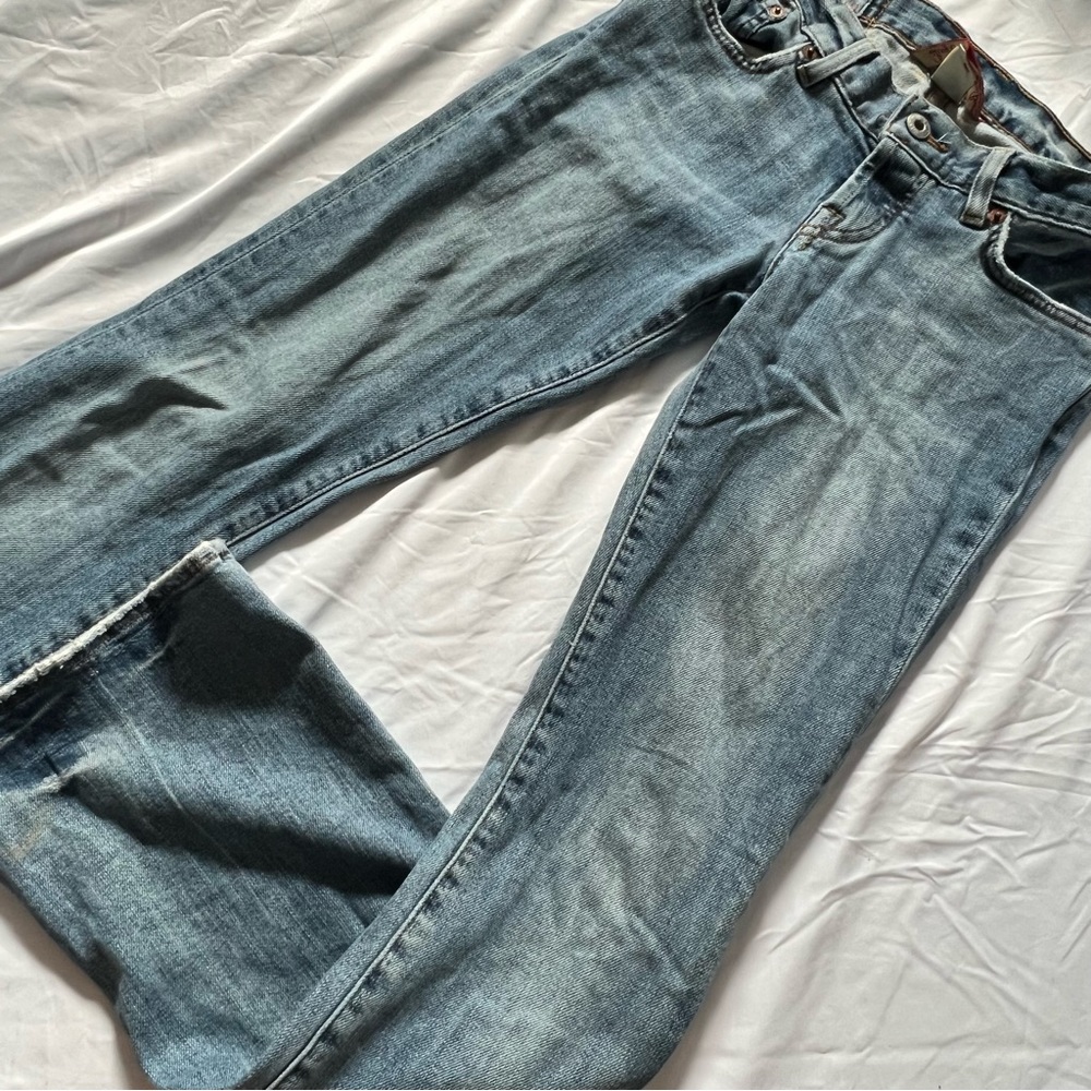 Lucky brand low waisted flare jean🫐